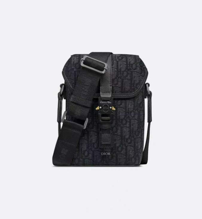 Picture of Dior Mens Bags _SKUfw239220715fw